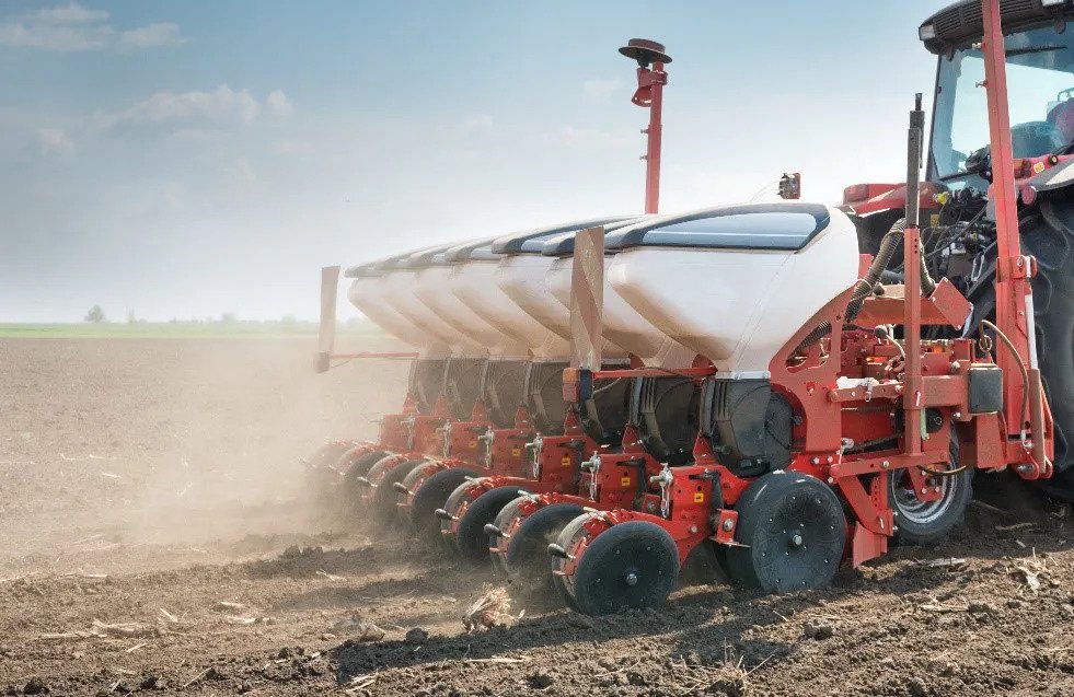 THE COMPLETE GUIDE TO LUBRICATING AGRICULTURAL MACHINERY
